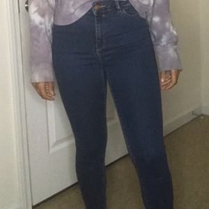 Size 27/28 Topshop skinny jeans.